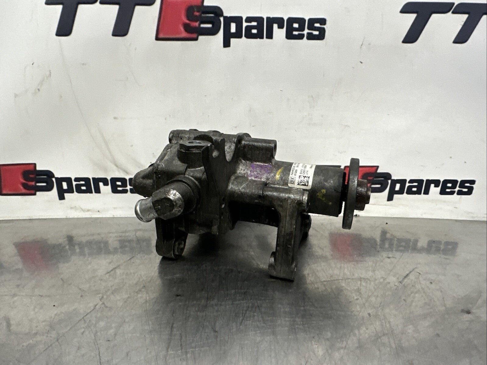 BMW X5 X6 POWER STEERING PUMP 678100902 / LH2114244