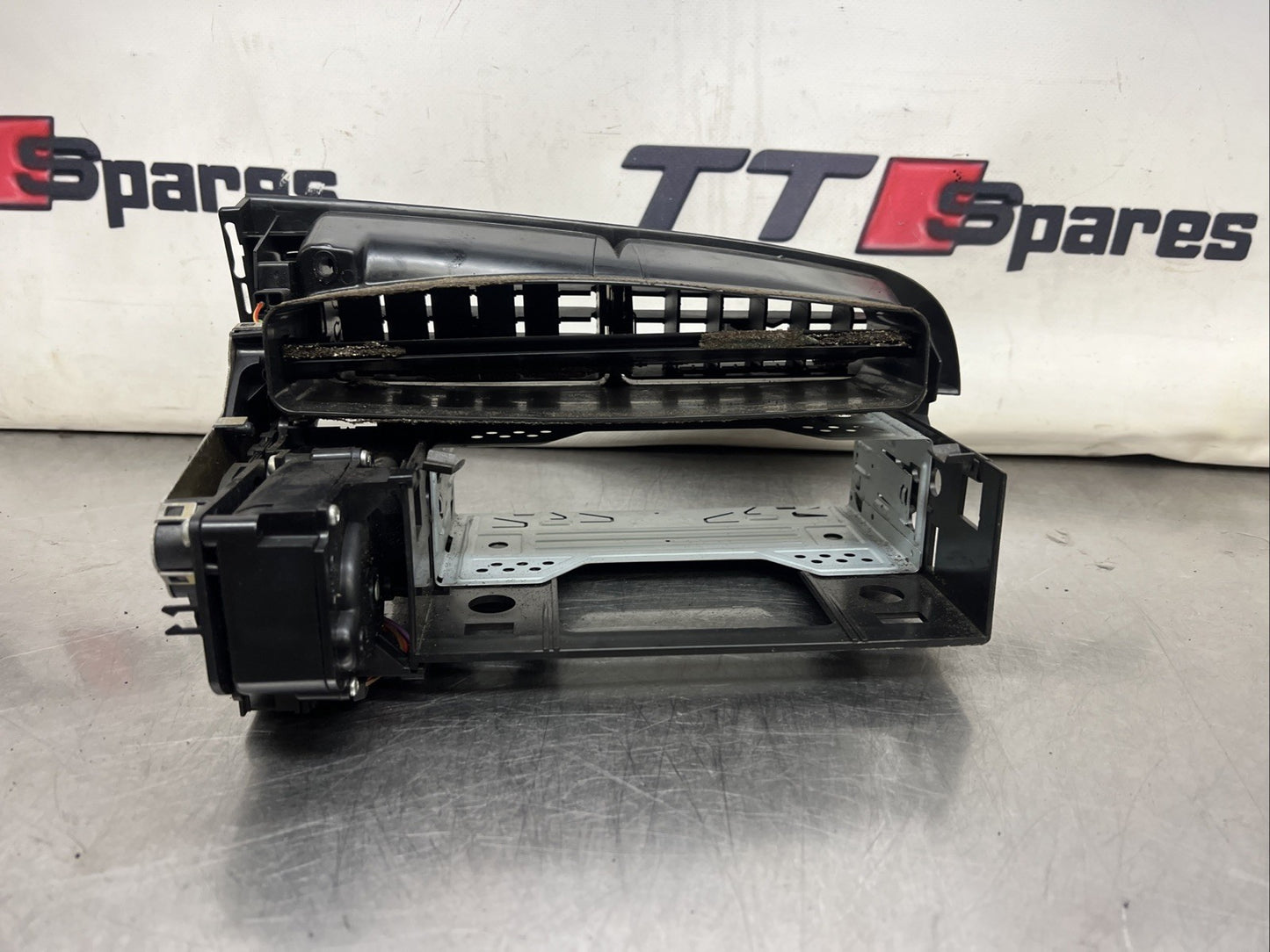 Volkswagen Golf Mk3 Center radio,Air vent