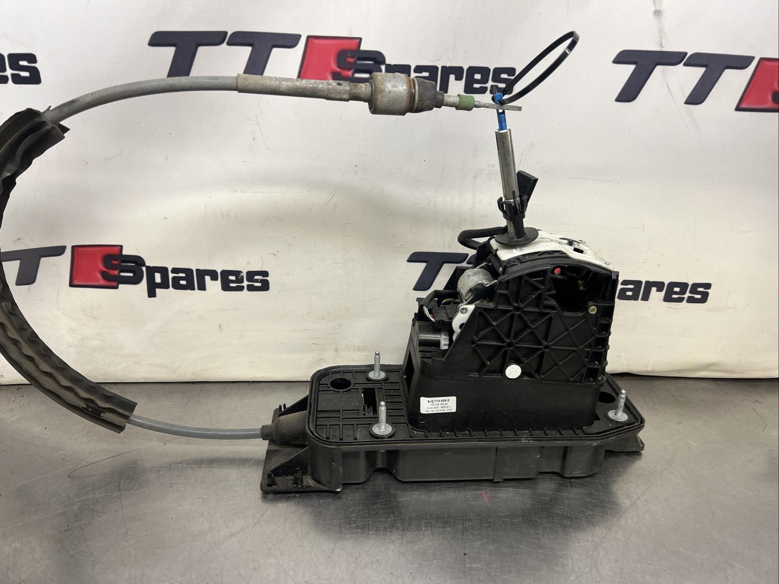 AUDI TT 8J 06-09 3.2 TFSI Automatic Shift Selector & Linkage 8J2713025E