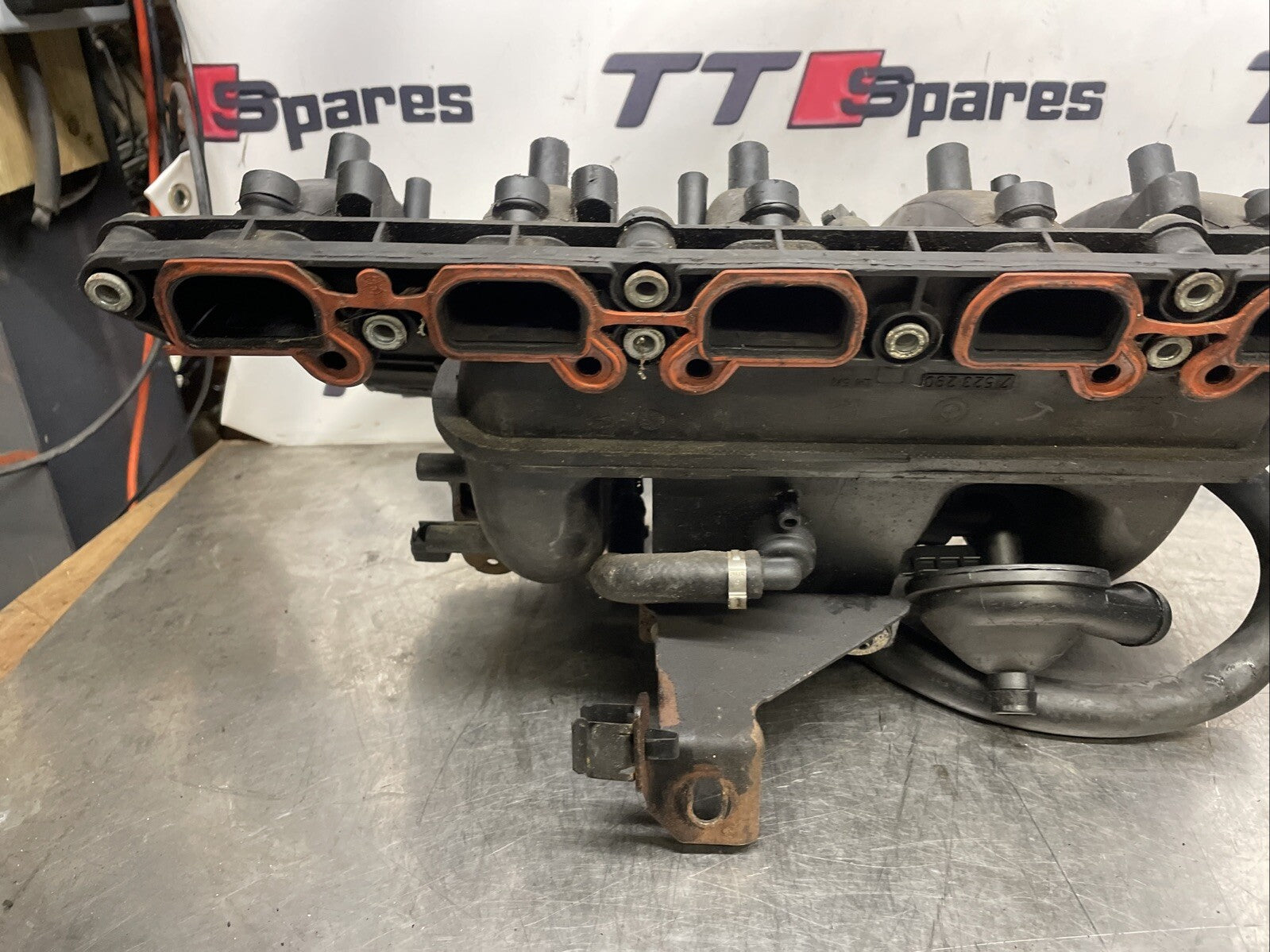 BMW E60 M54 B20 B25 E46 Intake Inlet Manifold 2.5 141KW 2008