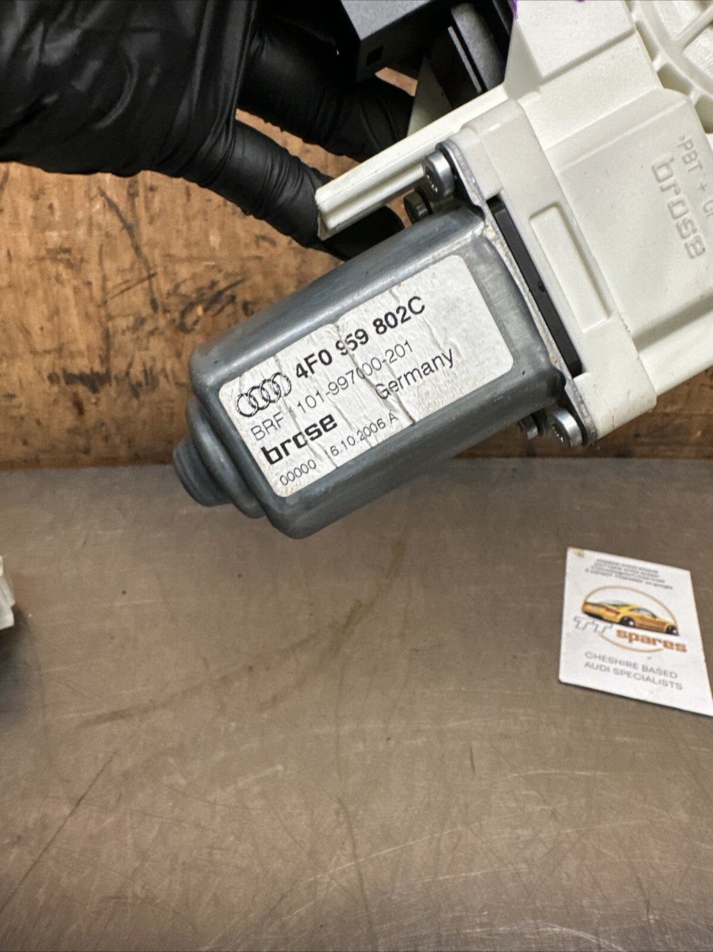 4F0959802C 2005 AUDI S6 A6 C6 DRIVER SIDE REAR WINDOW MOTOR 