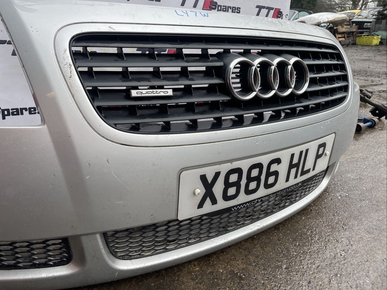 AUDI TT 8N 225 Bumper Complete LY7W