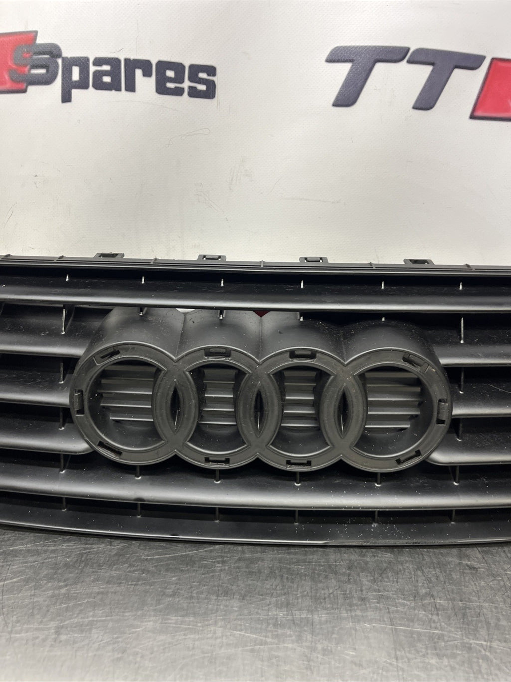 Genuine Audi TT Mk1 8N 99-06 Quattro Badge 5 slat Grille bumper