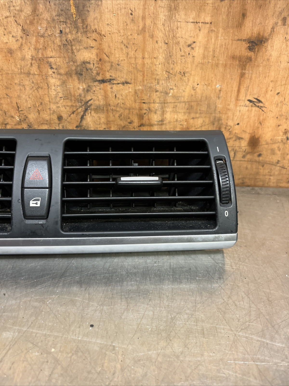 7161802 BMW E70 X5 Dashboard Centre Air Vent  7161801 6958654
