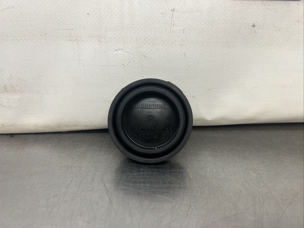 AUDI TT MK2 8J HEADLIGHT DUST COVER CAP LID 2007 1300516096