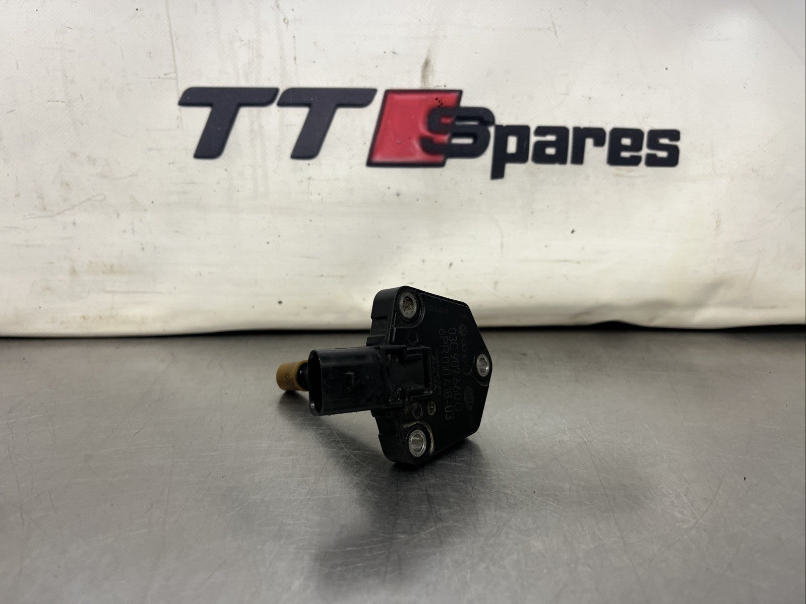 Volkswagen Audi Seat Skoda 2.0 Tdi Engine Oil Level Sensor 03C907660G
