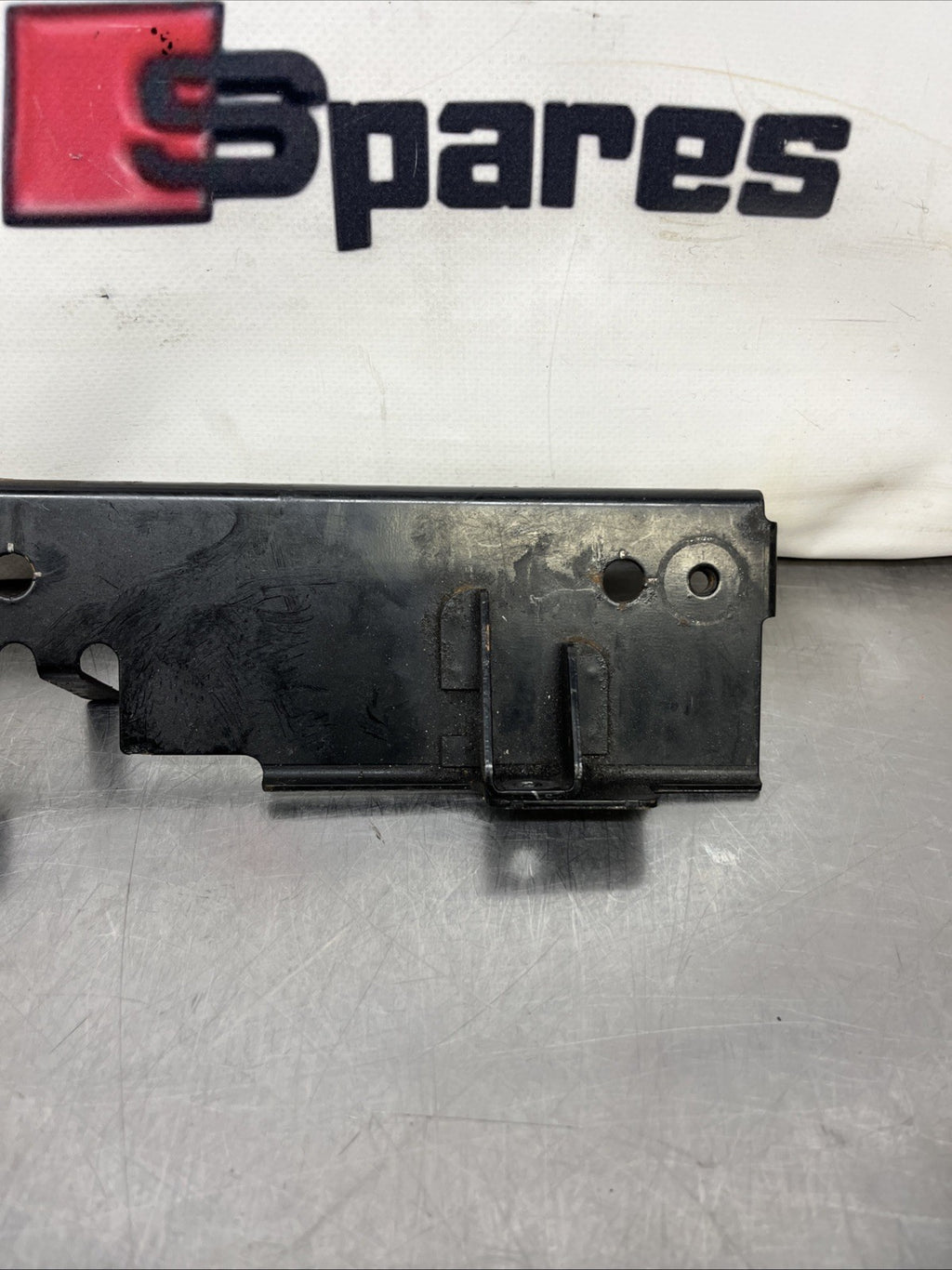 06A 103 911 N Audi TT 8N Solenoid Valve  Bracket 225hp Under Inlet Manifold Oil