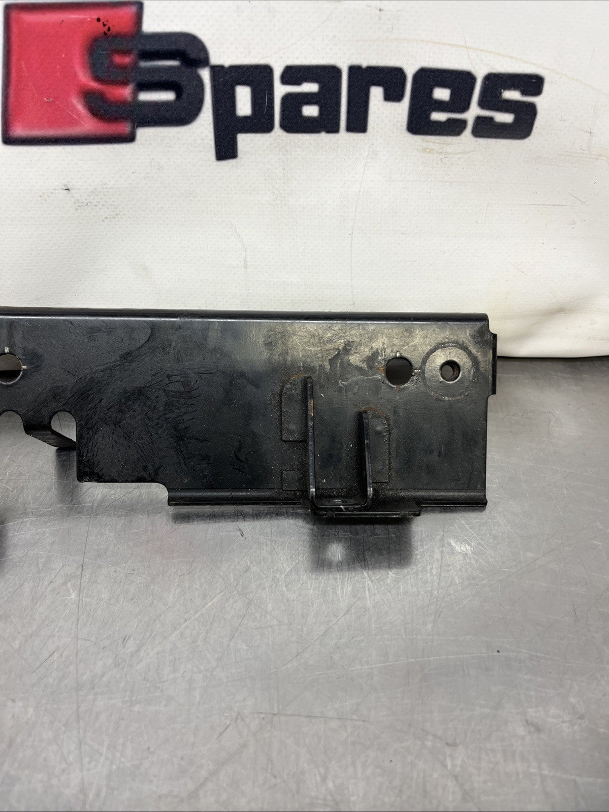06A 103 911 N Audi TT 8N Solenoid Valve  Bracket 225hp Under Inlet Manifold Oil