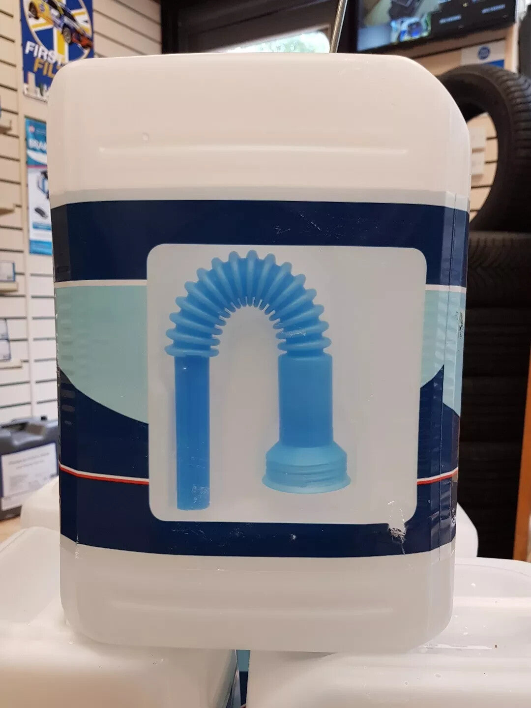 AdBlue BMW AUDI FORD 10L 10 Litre with FREE Spout Quantum Euro 6 vehicle