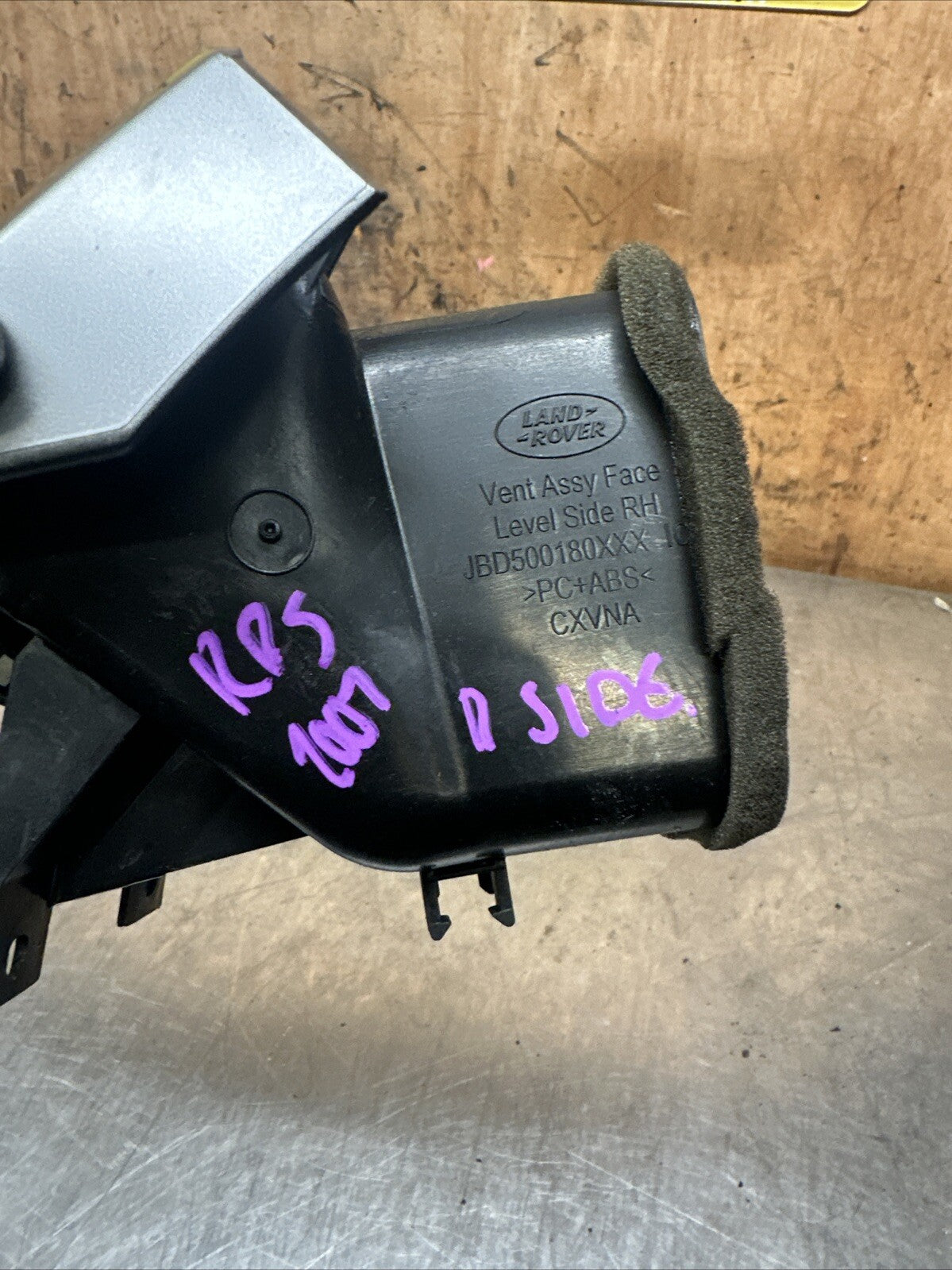 2005-2010 RANGE ROVER SPORT CENTRE RIGHT  DASHBOARD AIR VENT JBD500180XXX