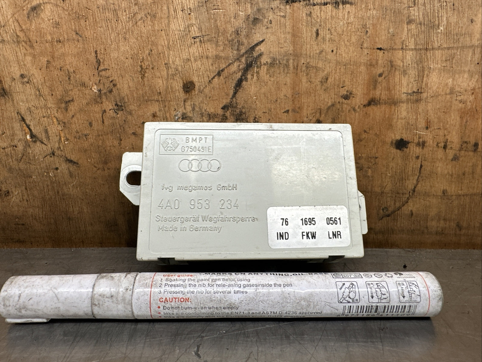 Audi A8 D2 control unit immobilizer 4A0953234F