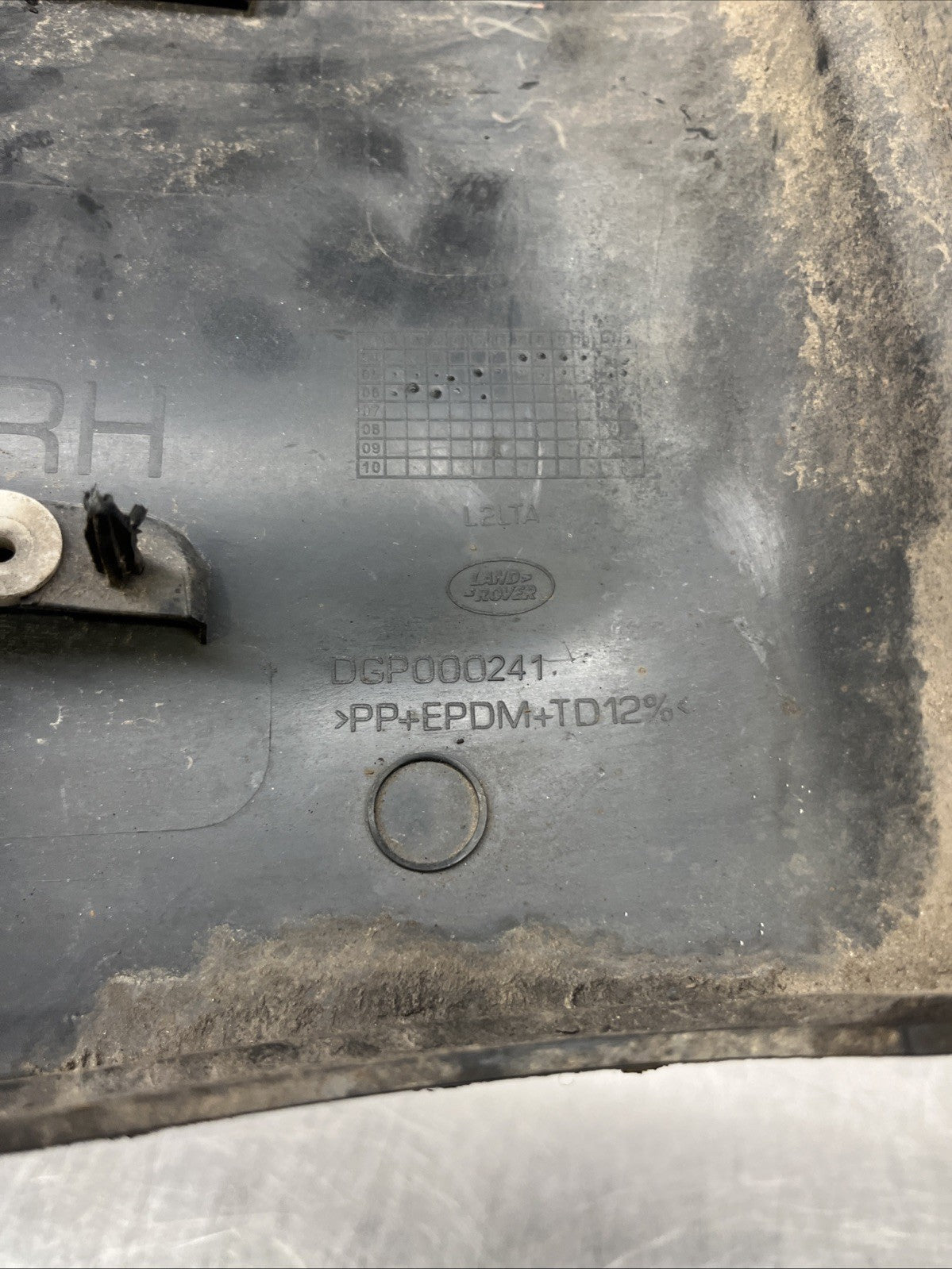 Range Rover Sport Wing Trim DGP000241 Off Side Front L320 2005 to 2013