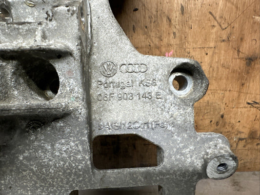 06F903143E AUDI VW ALTERNATOR & AIR CON PUMP BRACKET 2.0 TFSI 200 BHP  04-09