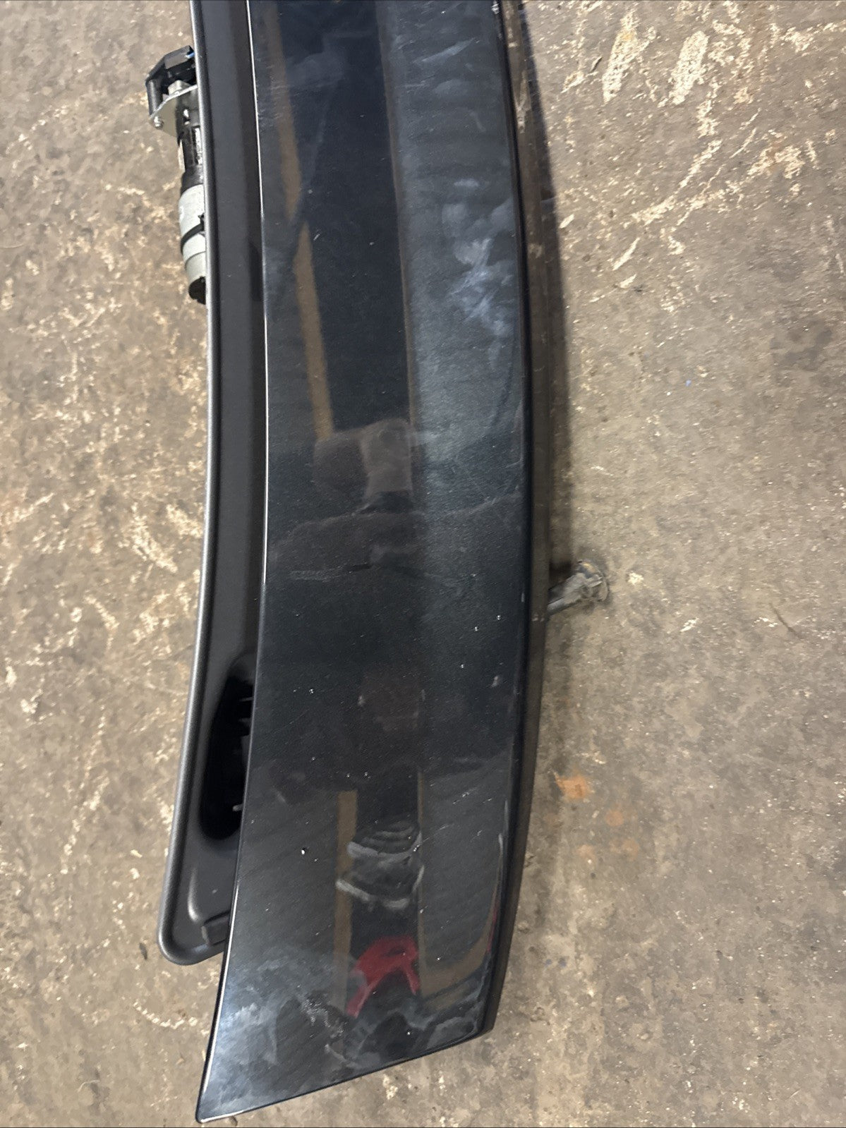 AUDI TT ROADSTER BLACK REAR TAILGATE SPOILER WITH MOTOR 2007 TO 2014 8J7827934