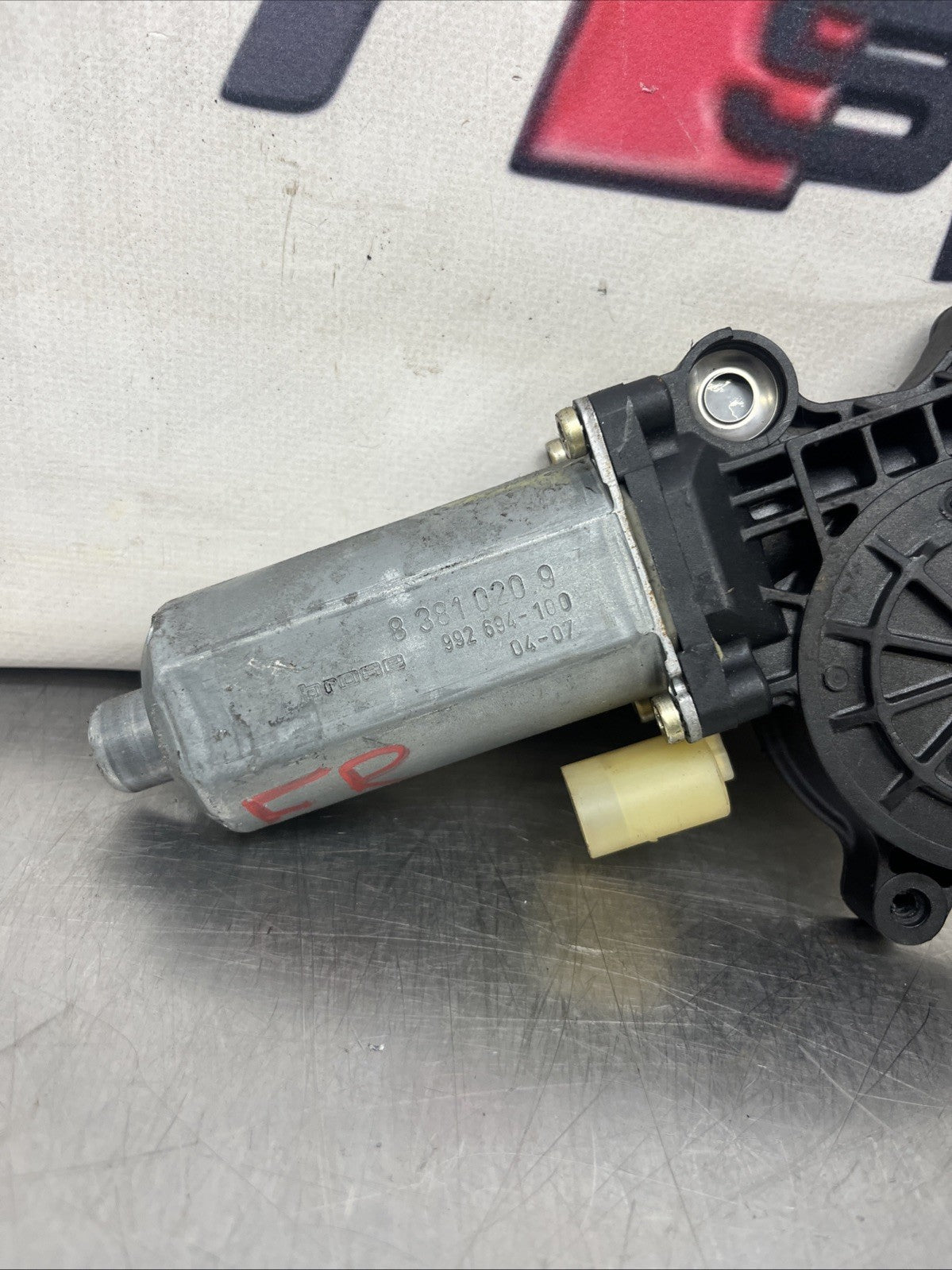 2002 BMW X5 E53 WINDOW REGULATOR (RIGHT FRONT) 8 381 020.9