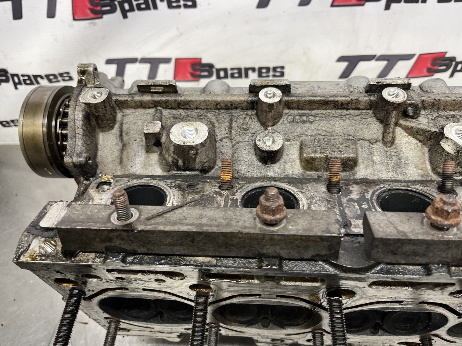 2.0 TFSI BWA cylinder head 06F103373 With Cams Complete