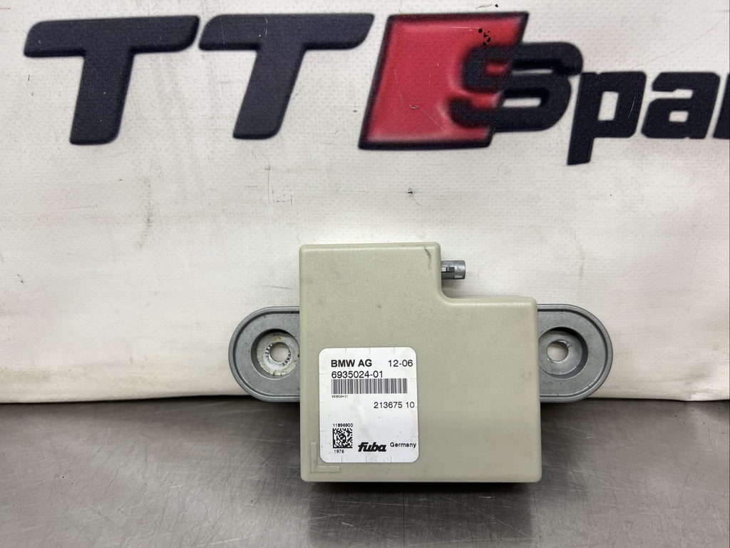 BMW 3/5/6/7 SERIES ANTENNA BACK UP MODULE AMP AMPLIFIER 6935024