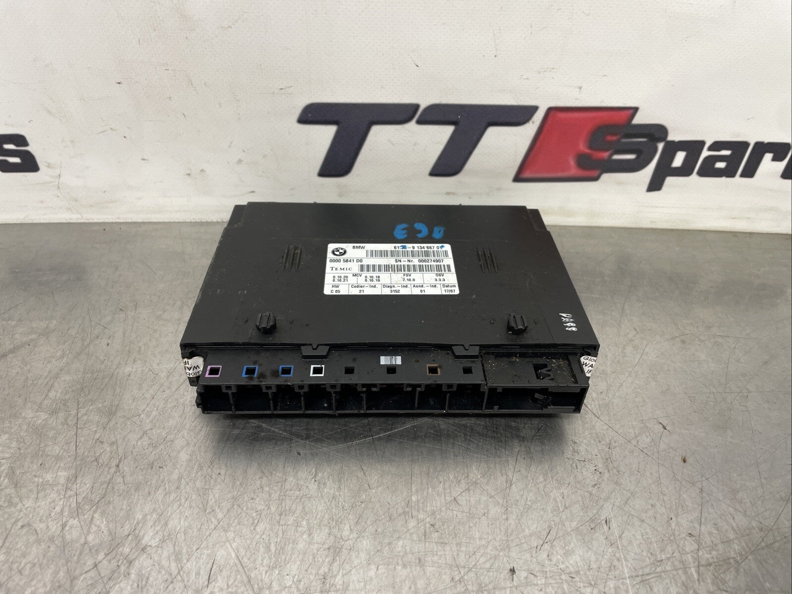  61359134667BMW X5 E70 control unit for rear seat 2.99 diesel 173kw 2008 2131893