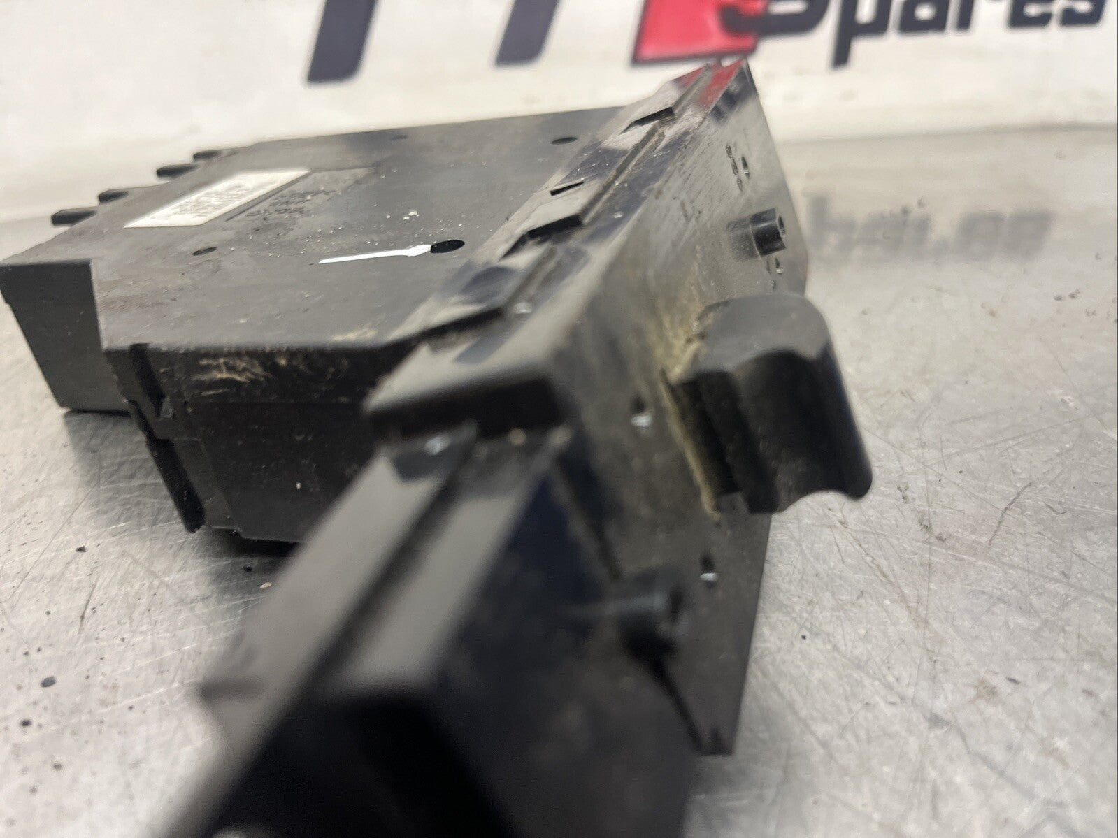 RANGE ROVER L322 WINDOW CONTROL SWITCH FRONT LEFT SIDE 2003 YUD000263PVA