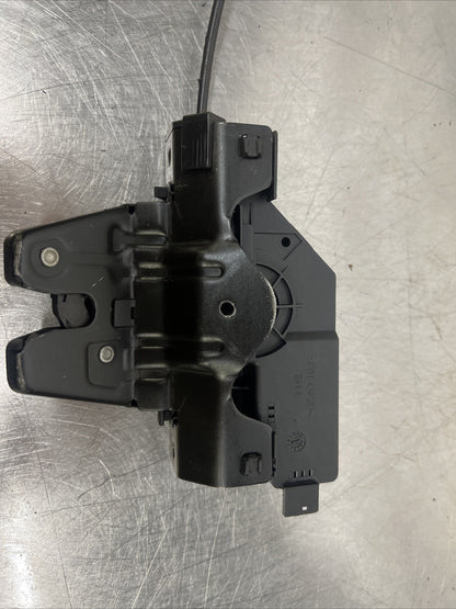 BMW 1 3 5 Z4 Series E60 E81 E87 E85 E86 E90 Boot Lid Trunk Lock Latch 8196401