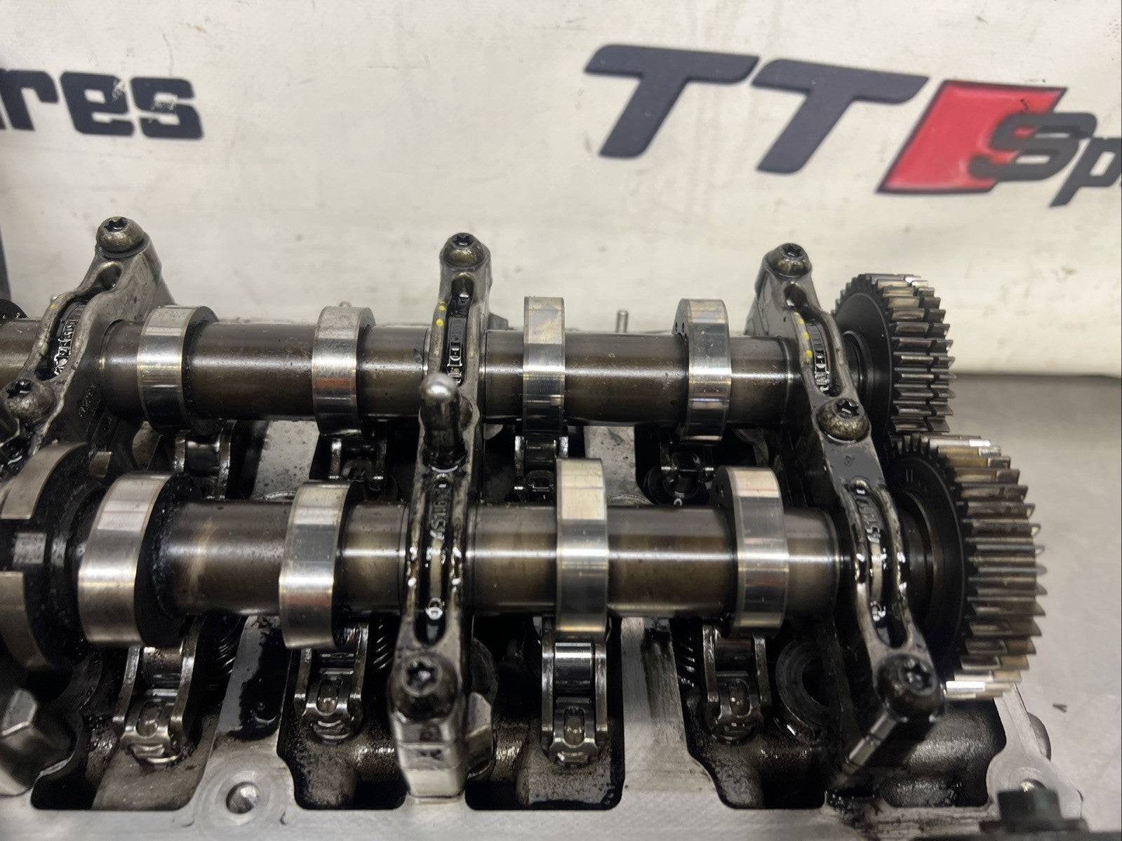 2011 AUDI Q7 ENGINE CYLINDER HEAD LEFT SIDE 3.0 TDI / CRCA  MK1 4L 059353EK