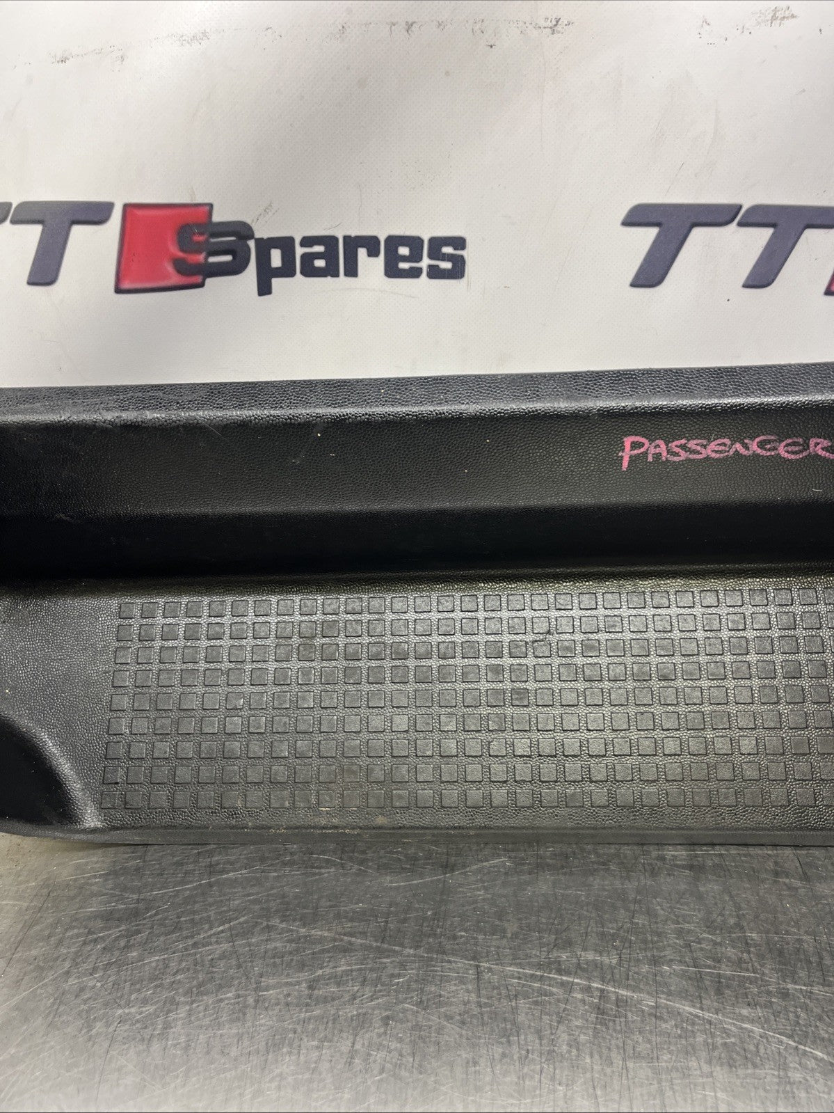 Volkswagen Transporter T4 Front Left Step Mould Footboard 701863735A