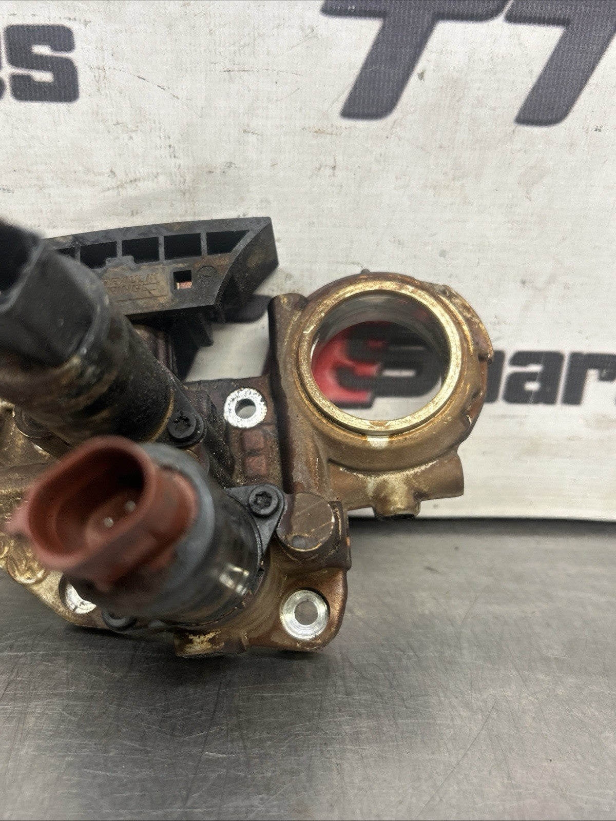 2004-2008 VW GOLF MK5 R32 BUB CAMSHAFT TIMING CHAIN TENSIONER 066109210L