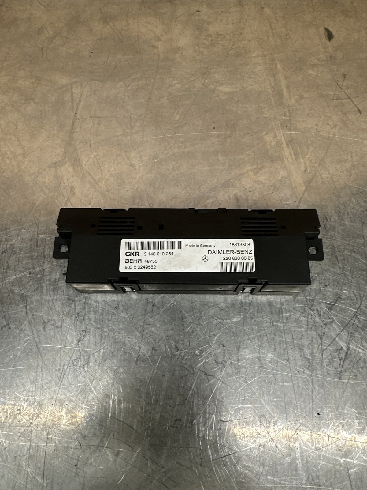 MERCEDES S-CLASS CLIMATE HEATER CONTROL UNIT ECU 2208300085 W220 2002 - 2005