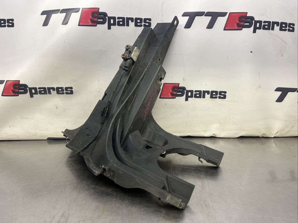 BMW X5 E70 Wing Panel Bracket Front Bumper Right O/S Fender Bottom Mount 7157984