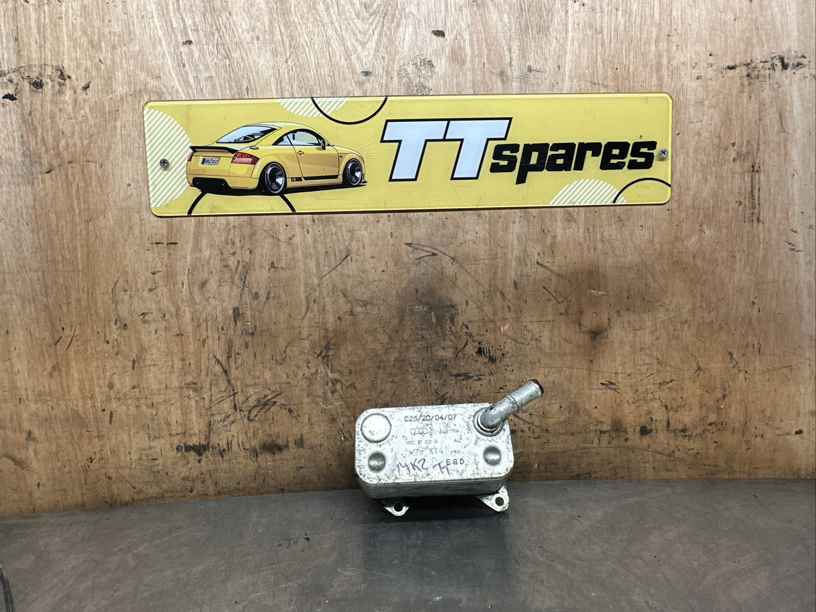 06D117021C AUDI TT VW SKODA 2.0 FSI 16V OIL COOLER BLR 2005-2009