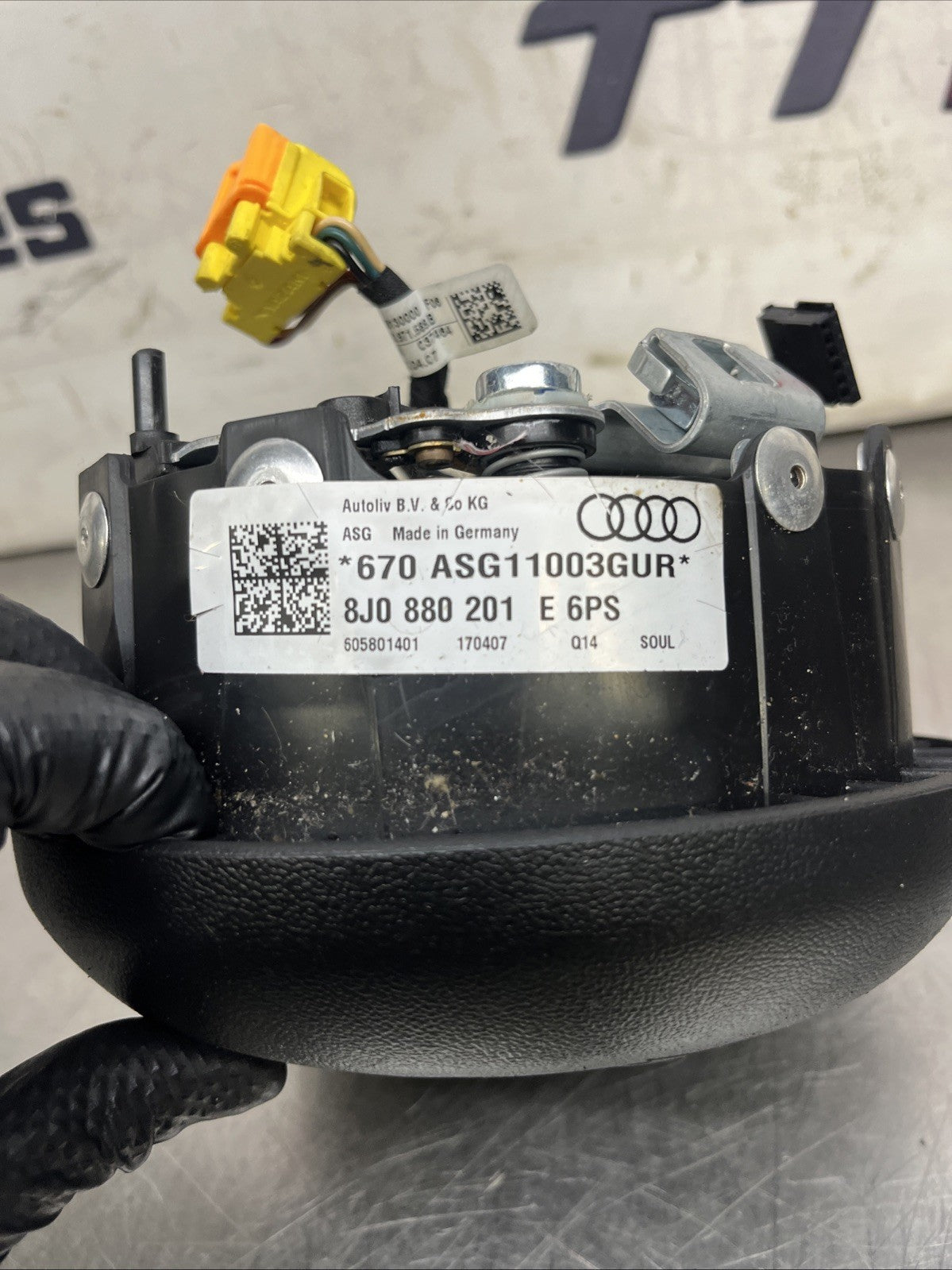 AUDI TT DRIVERS STEERING WHEEL @ir Ag MK2 06-14 8J0880201E