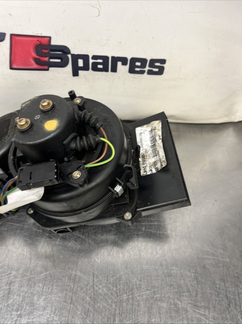 BMW X5 E53 Land Rover L322 Seat Heater Blower Motor Fan 8385546 or JNB000130