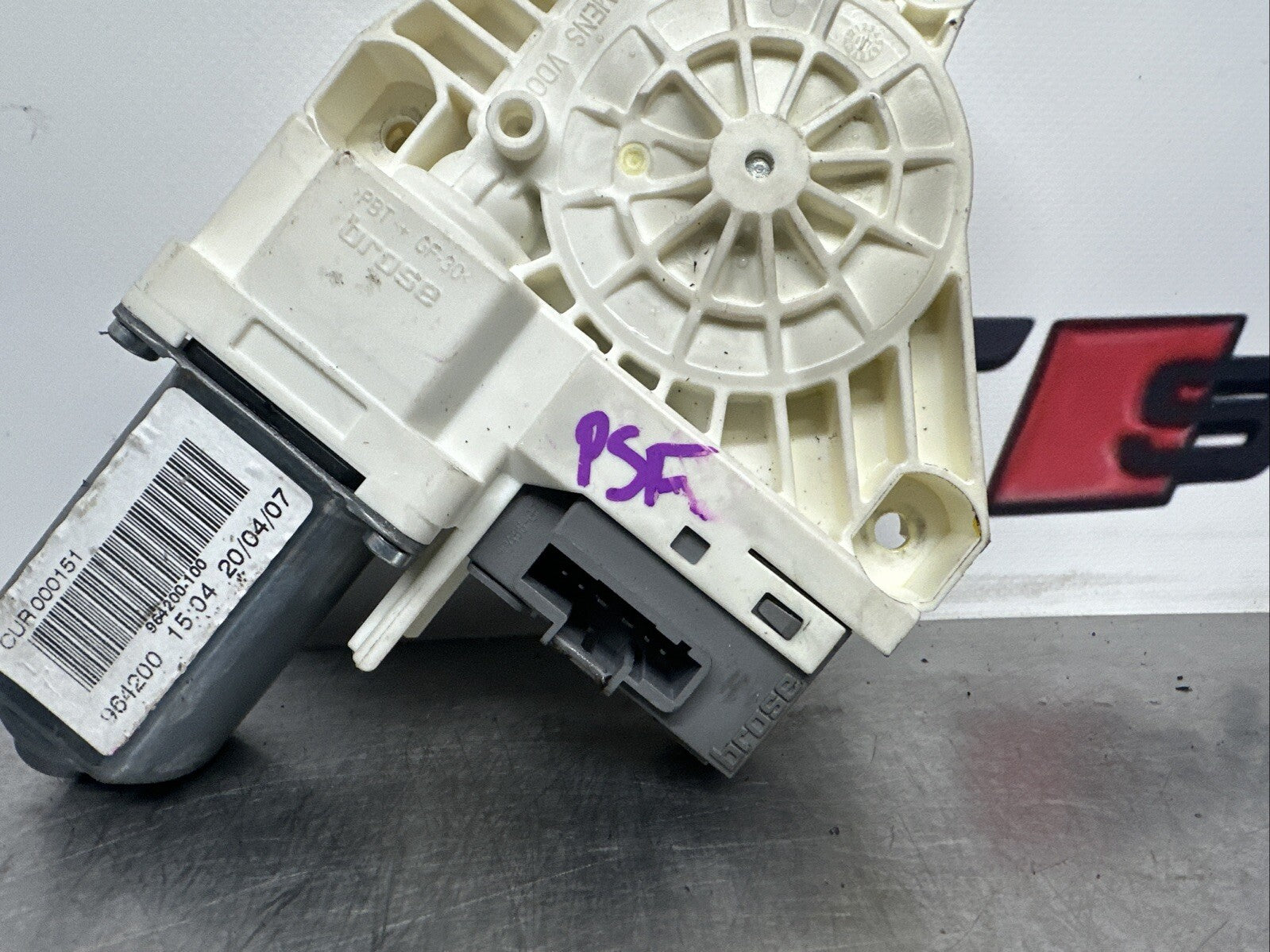 RANGE ROVER SPORT TDV6 L320 NEARSIDE REAR WINDOW MOTOR 0536010002 0536010002