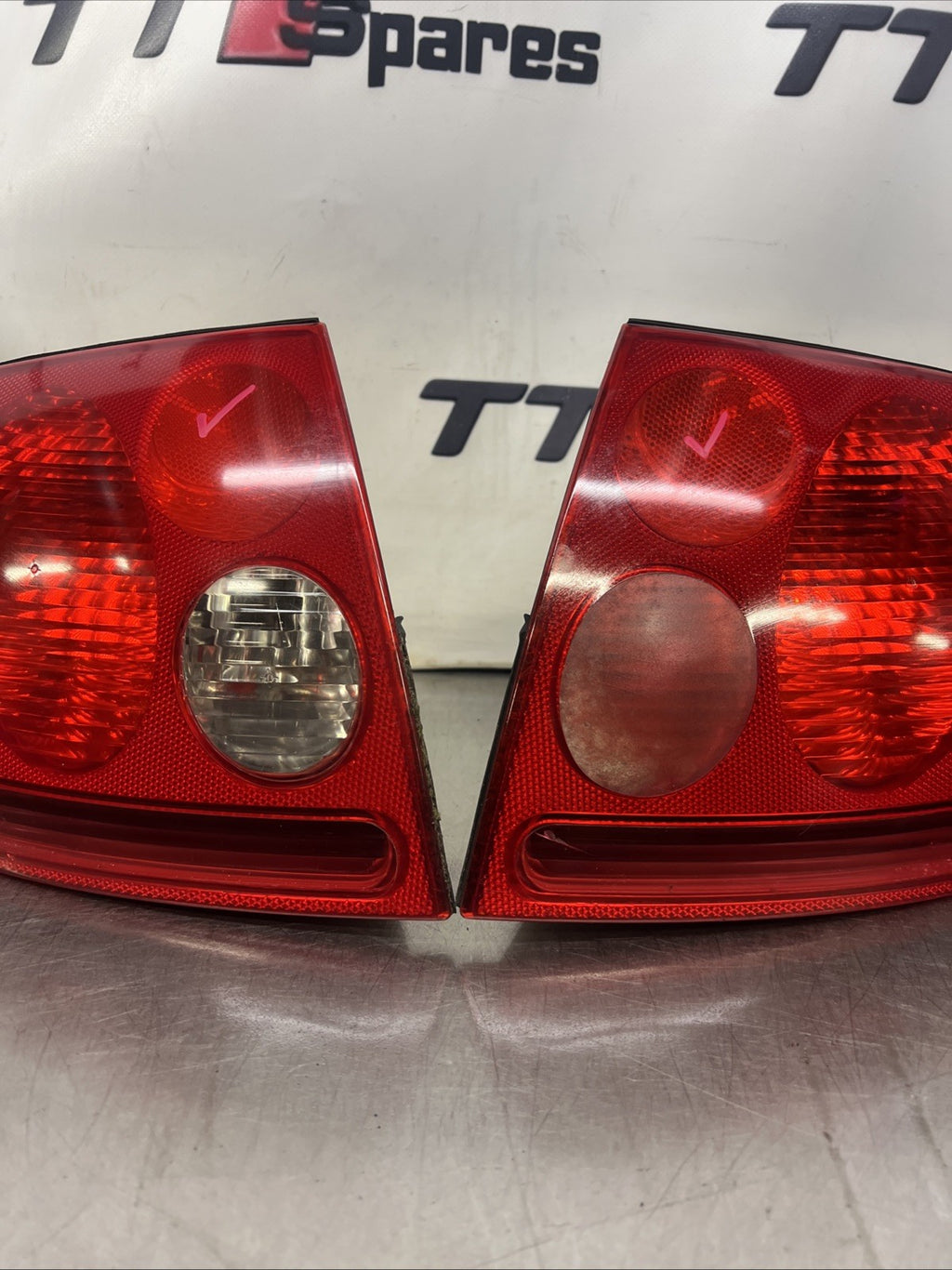 AUDI TT MK1 REAR LIGHTS PAIR 8N 99-06 Late Clear Reverse