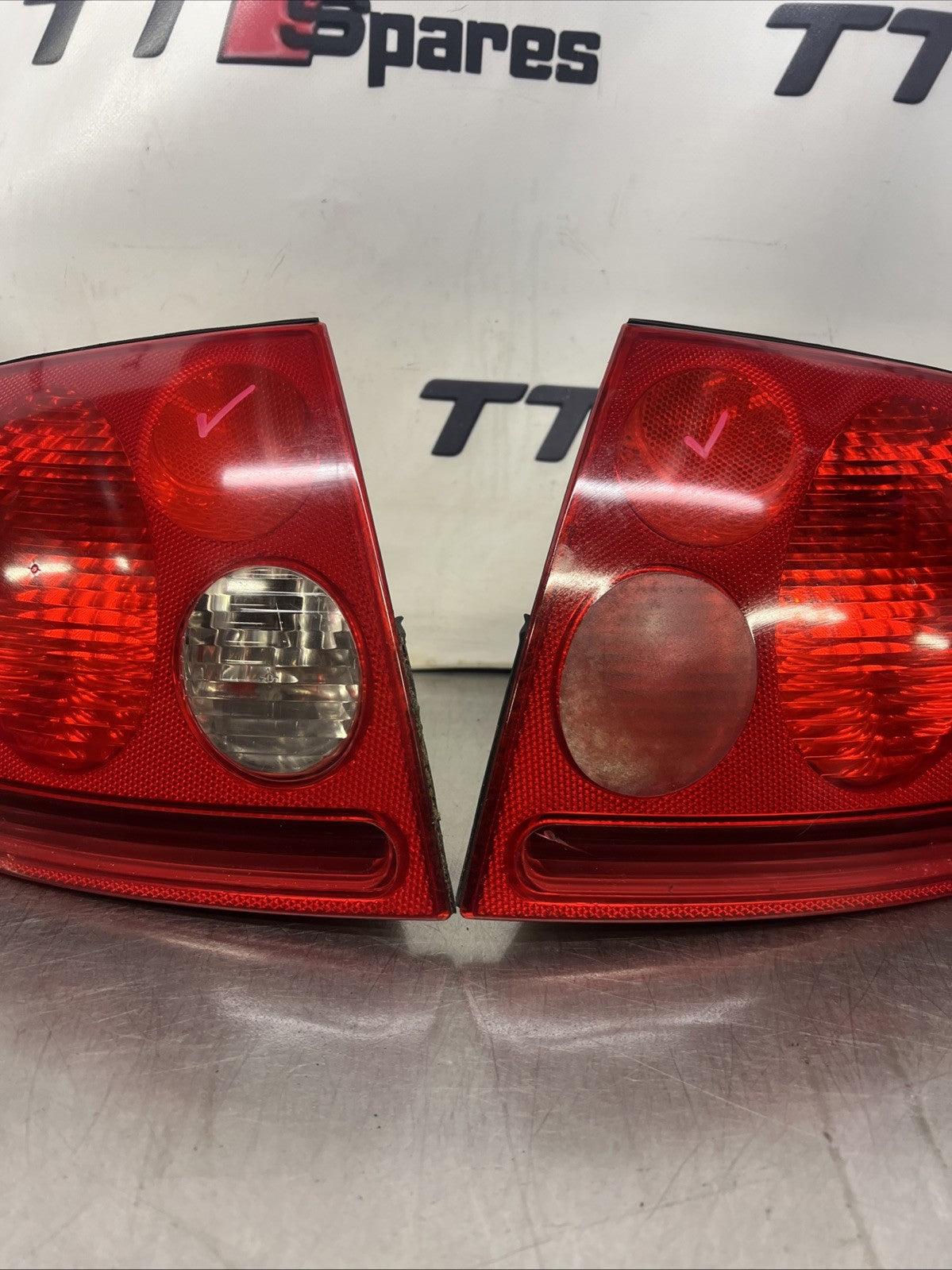 AUDI TT MK1 REAR LIGHTS PAIR 8N 99-06 Late Clear Reverse