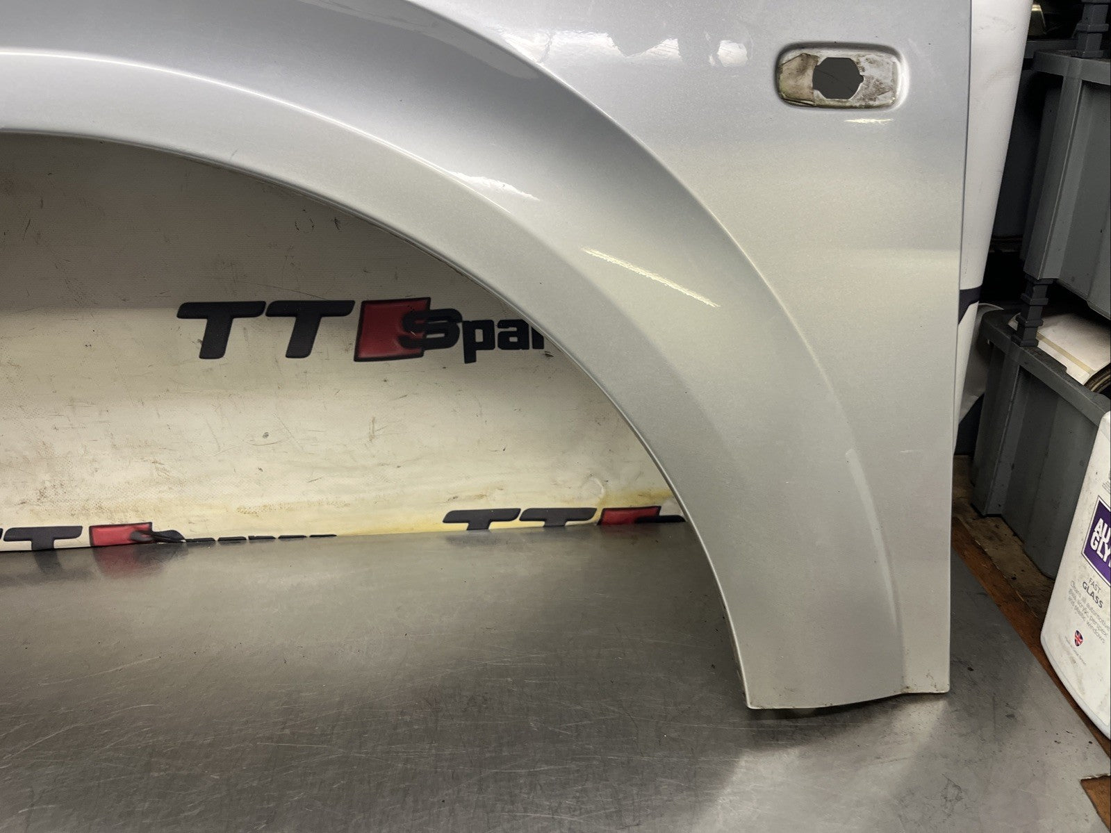 AUDI TT MK1 8N 98-06 OFF LEFT SIDE FRONT WING FENDER QUATER PANEL SILVER LY7W