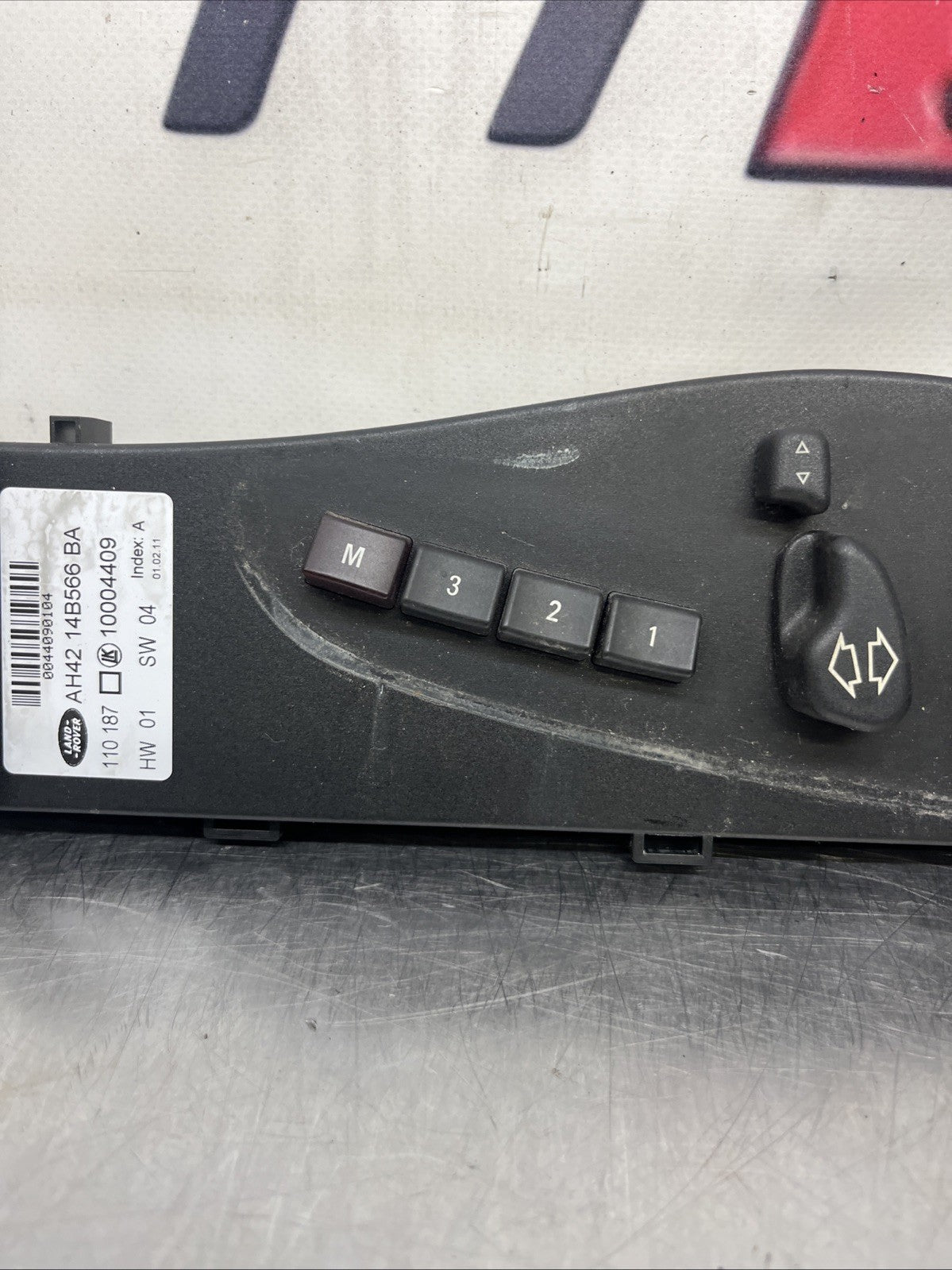 2011 RANGE ROVER L322 DRIVERS SEAT SWITCH PACK. AH4214B566BA