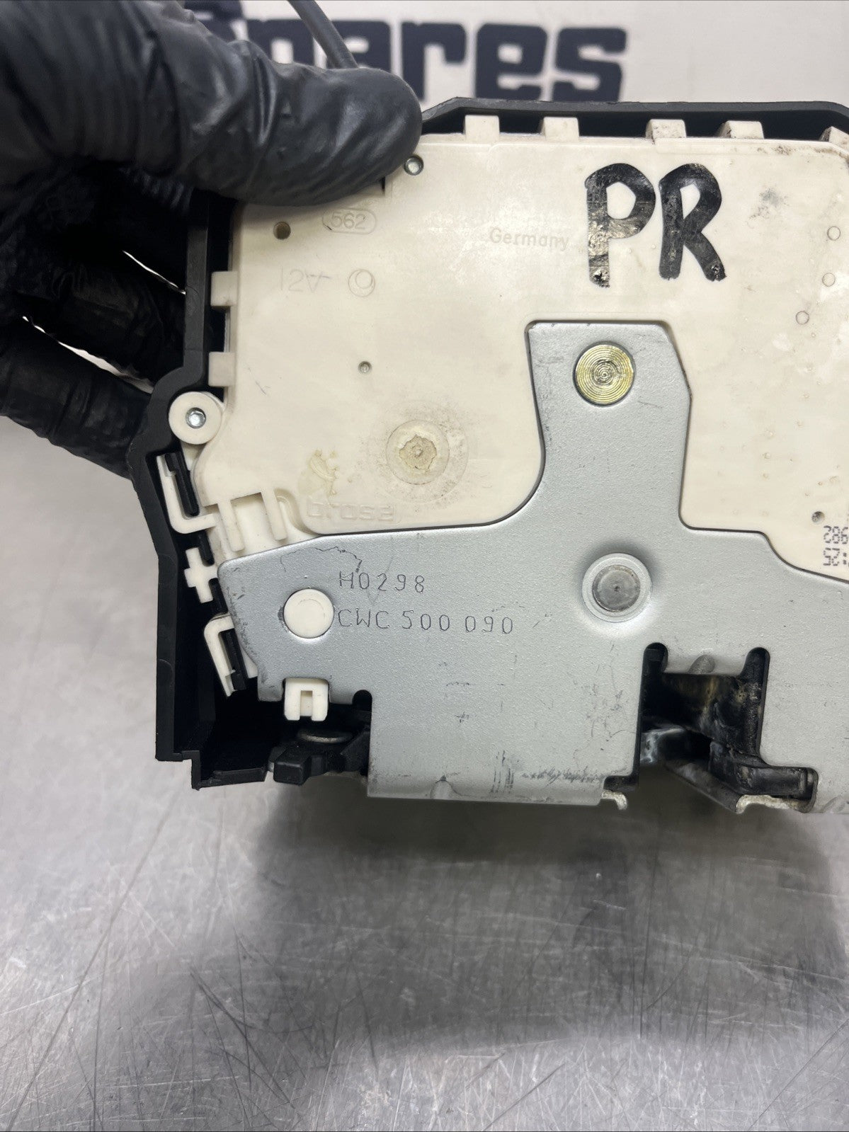 Range Rover L322 LH Passenger Rear Locking Mechanism CWC500090