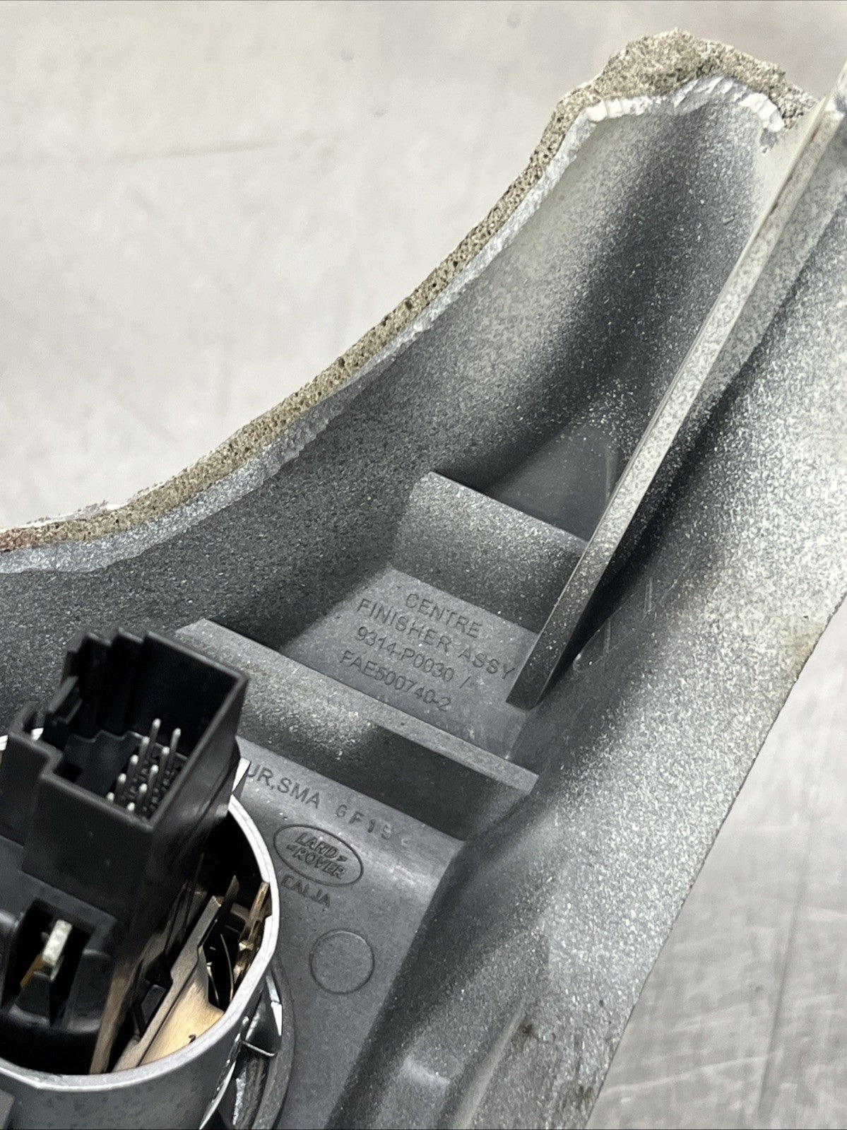 2009 LAND ROVER RANGE ROVER DASHBOARD AIR VENT SWITCH TRIM 9314-P0030 GENUINE