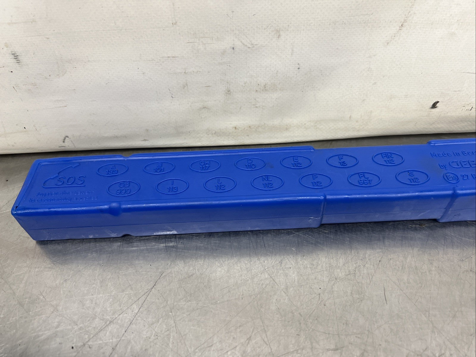 BMW 3SERIES E90 E91 2009 HAZARD WARNING TRIANGLE 6770487