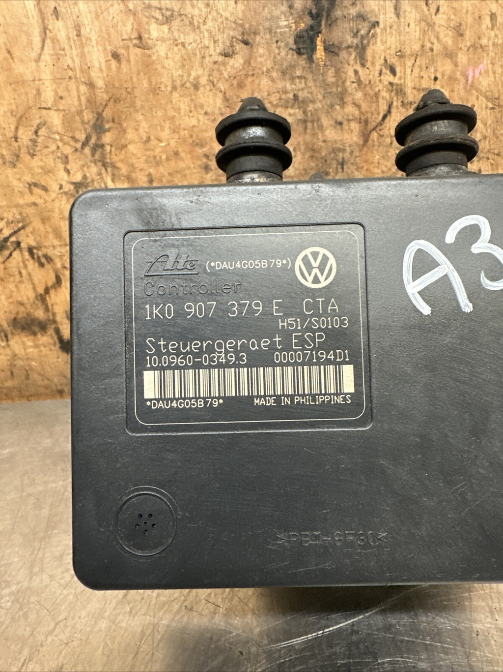2005 AUDI A3 ABS BRAKE PUMP UNIT  1K0907379E