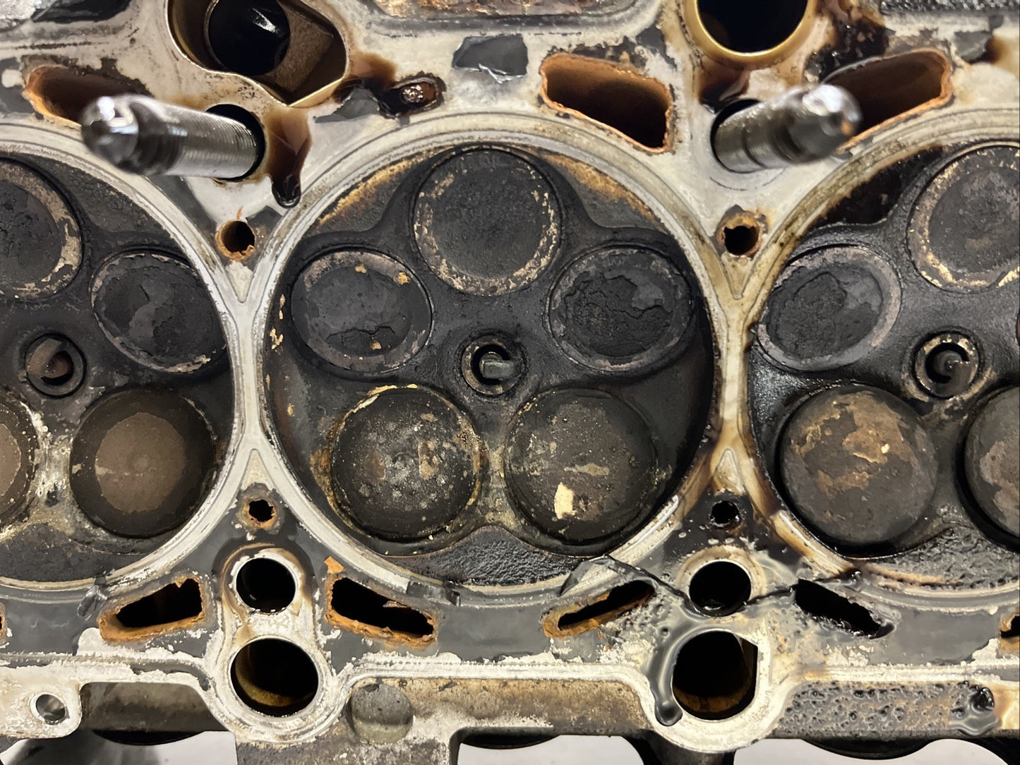 AUDI TT 1.8T BAM Engine Cylinder Head - Inc Camshafts valves etc