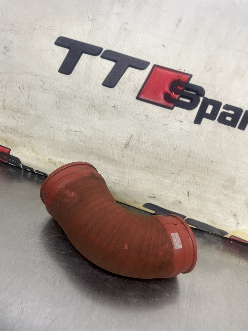 Audi TT Mk1 8N 1998-2006 BAM 225 Turbo Pressure Boost Red  Pipe 06A145832L