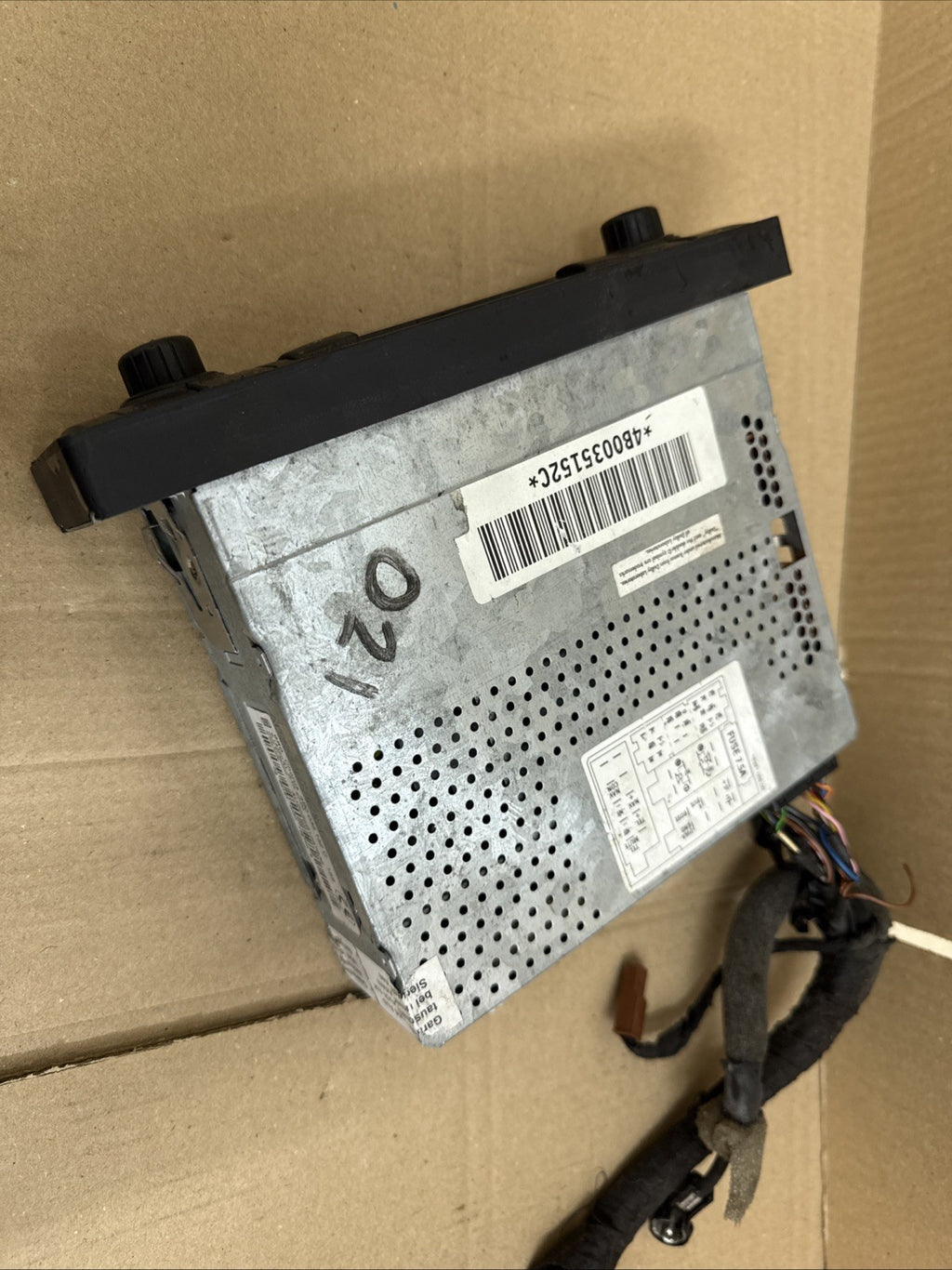 4B0035152C 2003 AUDI TT RADIO STEREO CASSETTE PLAYER HEAD UNIT With No Code