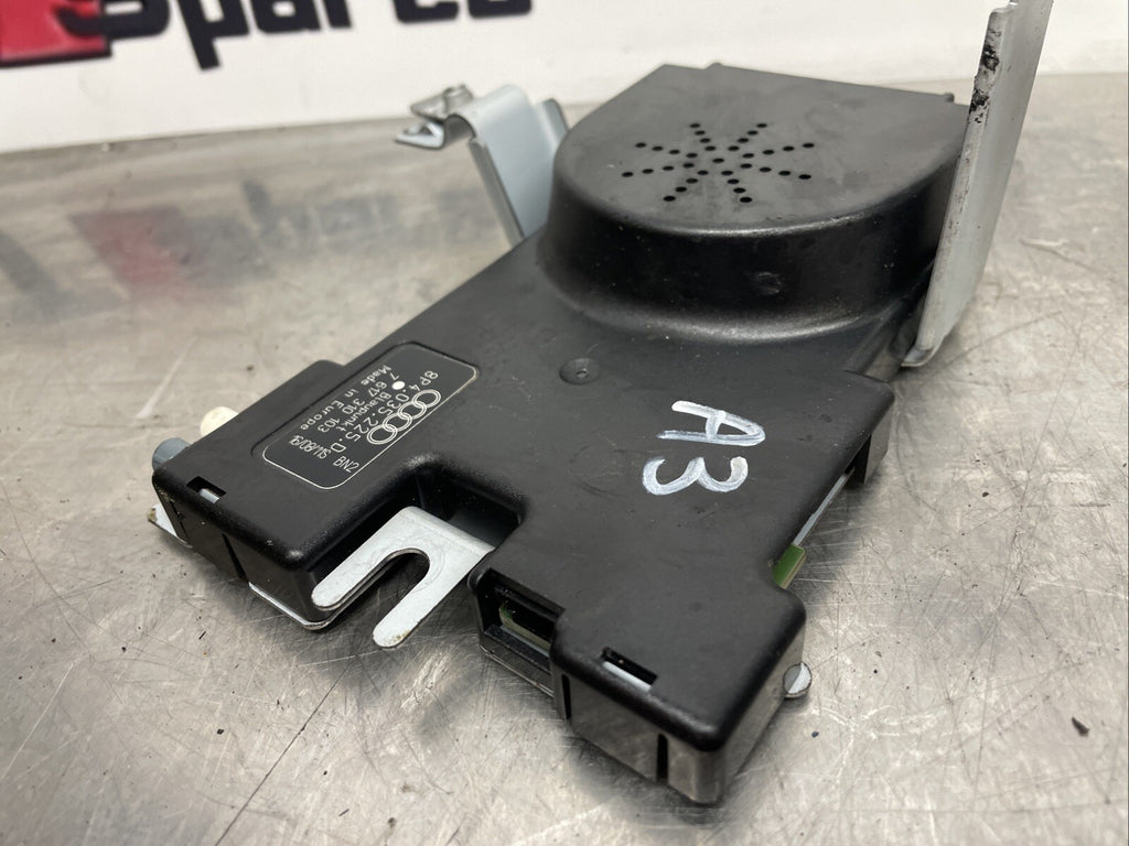 8P4035225D AUDI A3 8P AERIAL ANTENNA AMPLIFIER BOOSTER 2010 