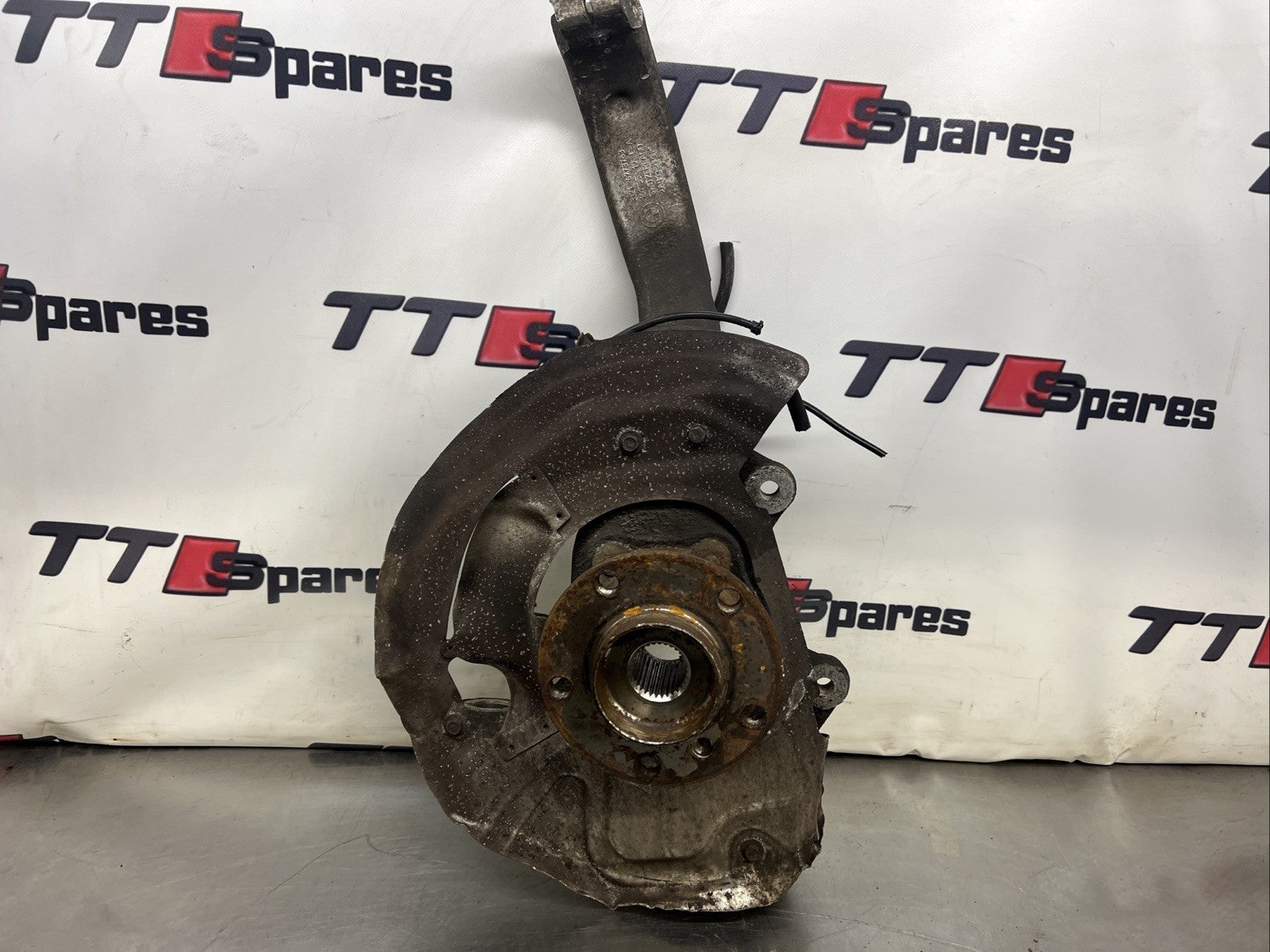 BMW X5 X6 E70 E71 Front Left N/S Suspension Wheel Carrier Hub
