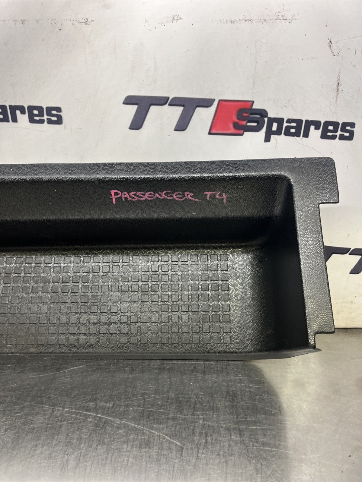 Volkswagen Transporter T4 Front Left Step Mould Footboard 701863735A