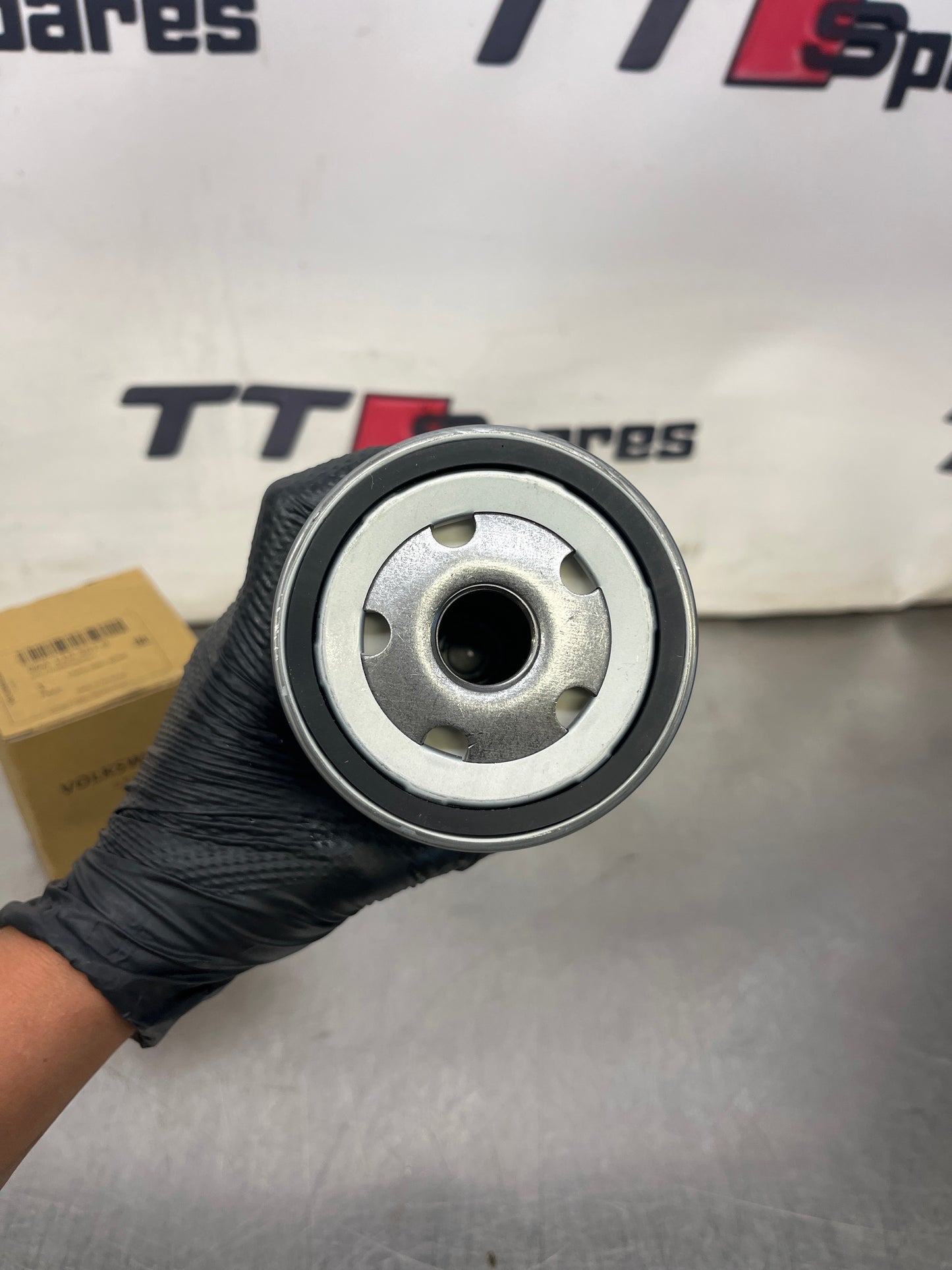 Audi / VW Genuine OIL FILTER AUDI AUDI 06A115561B