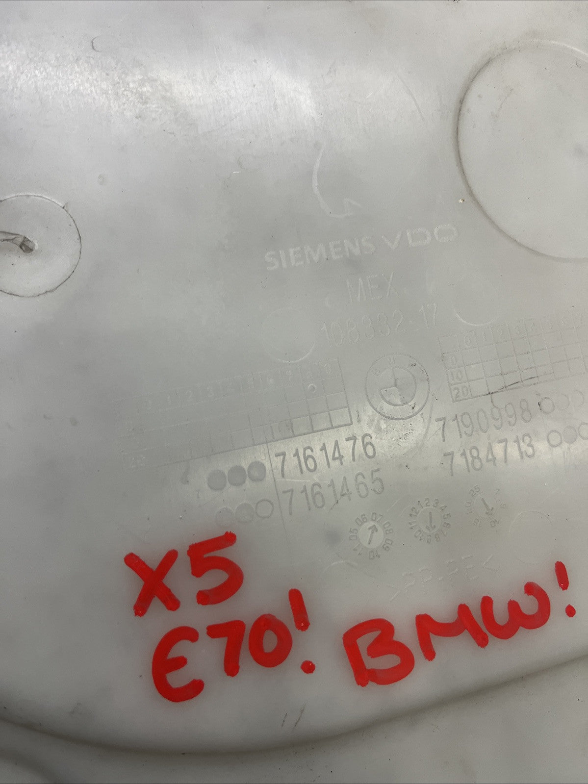 BMW X5 Series E70 Windscreen Washer Fluid Reservoir 7161477