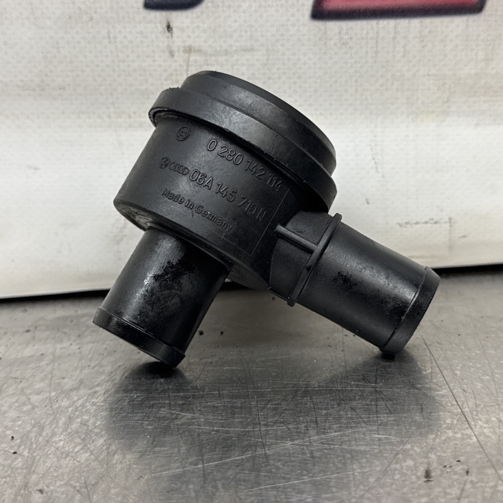 AUDI TT MK1 98-06 8N S3 8L CUPRA R 1.8T OEM Diverter Valve 06A145710N breather